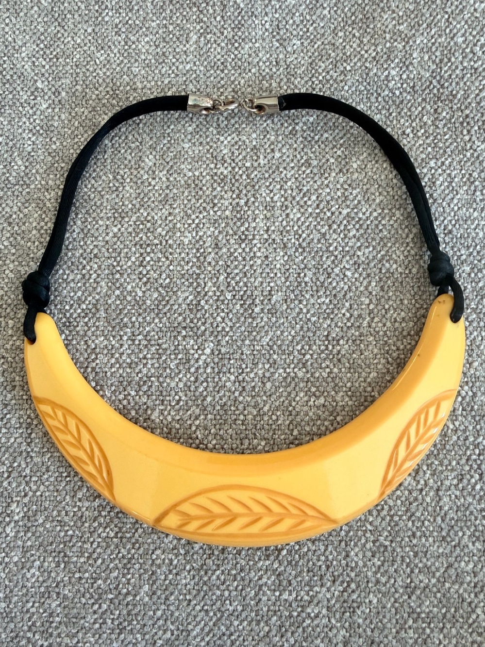 RARE Bakelite Carved Bib Necklace in Banana Yellow